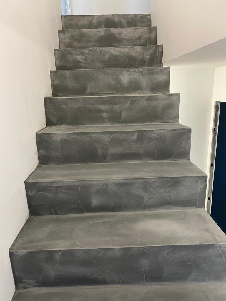 Pose de rev&ecirc;tement de sol en Alsace et en Lorraine : moquette de pierre, r&eacute;sine et b&eacute;ton cir&eacute; Vand&oelig;uvre-l&egrave;s-Nancy 1